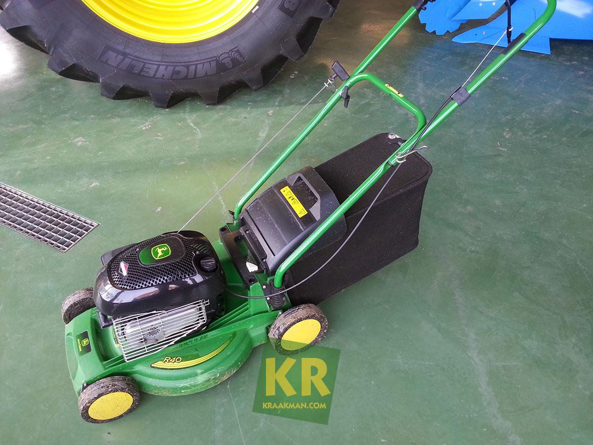 John Deere Handmaaier Duwmaaier / Loopmaaier R40 (MD) #288 -