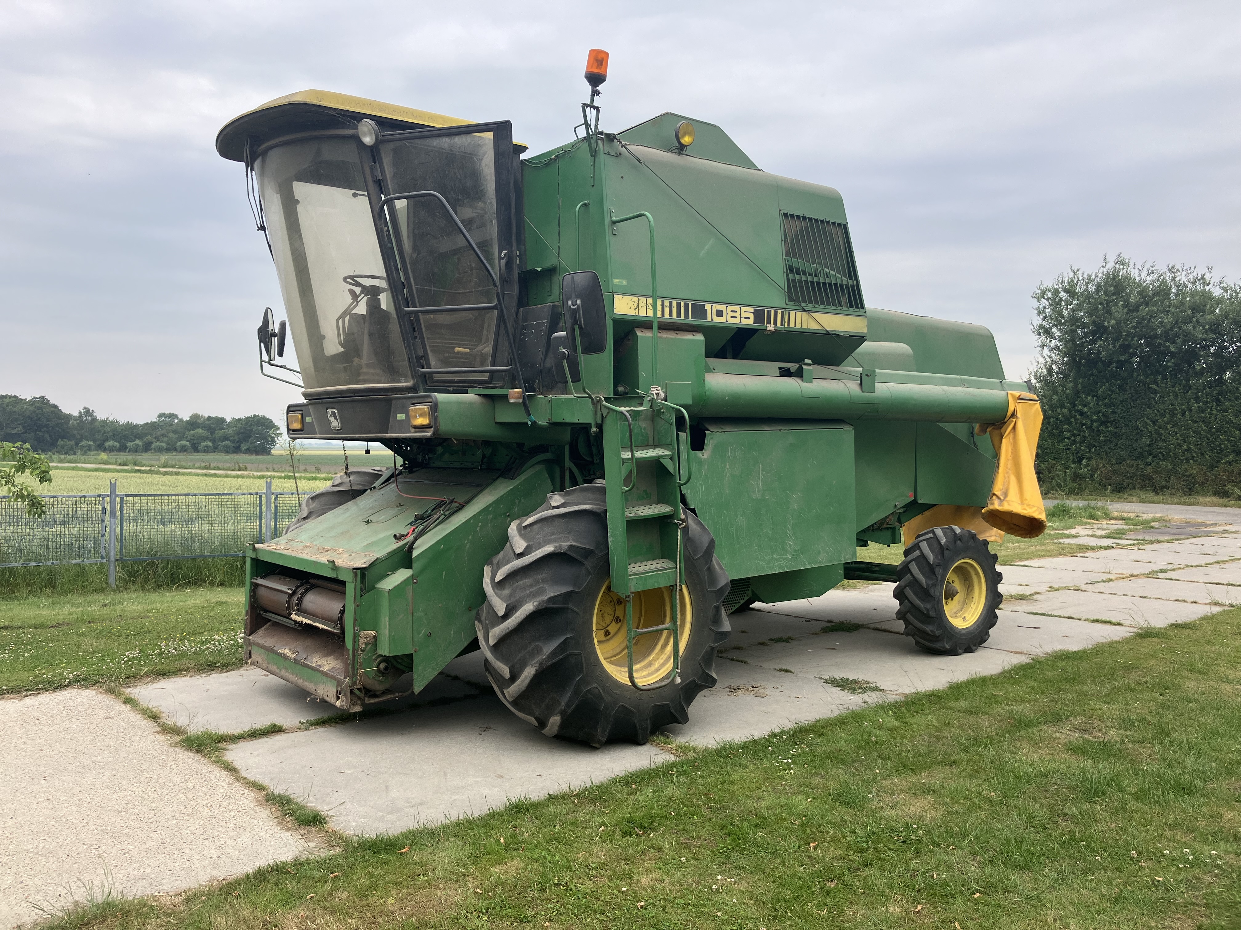 John Deere Combine 1085 (WD) #28135 - Kraakman
